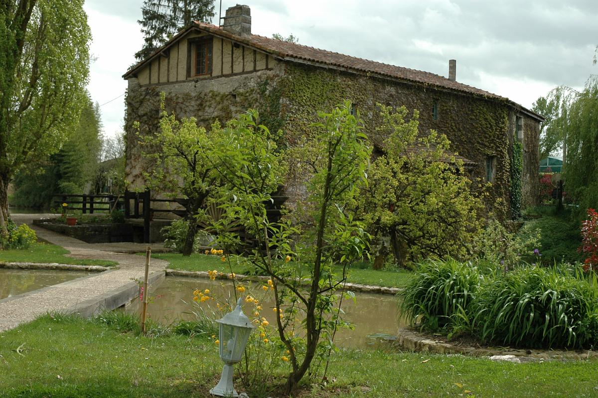 2008: Saint-Pierre-sur-Dropt, le moulin de Cocussaute